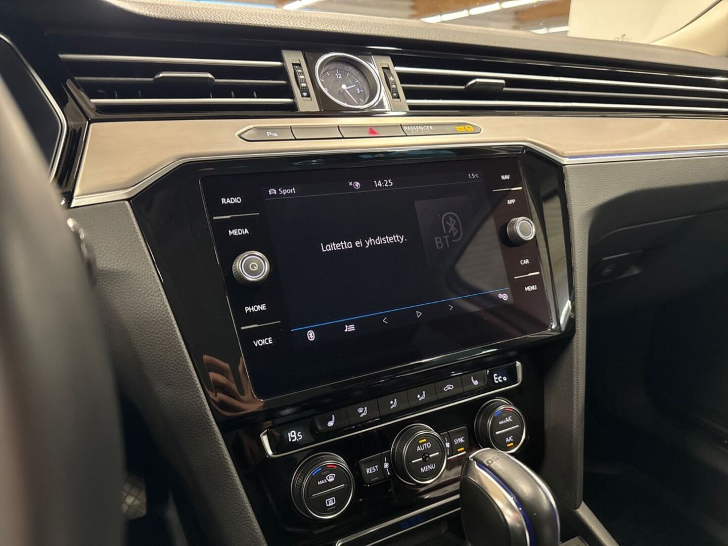 VOLKSWAGEN Passat 2018