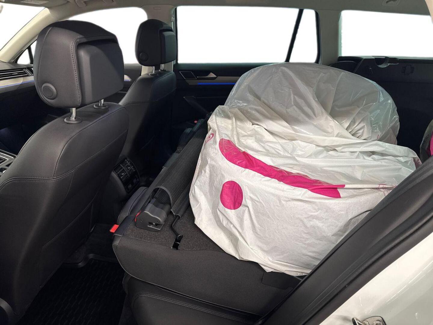 VOLKSWAGEN Passat 2018