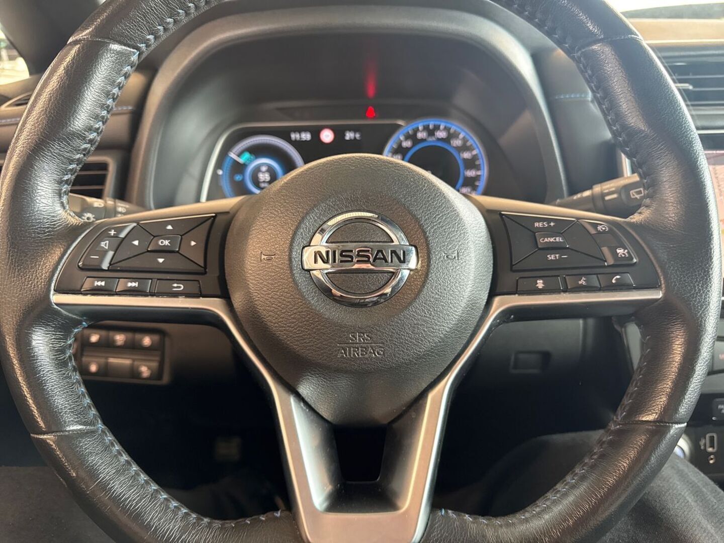 NISSAN Leaf 2021