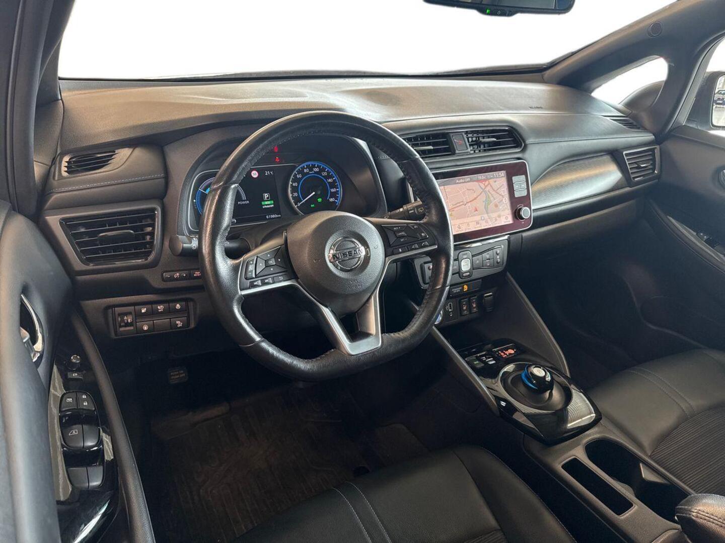 NISSAN Leaf 2021