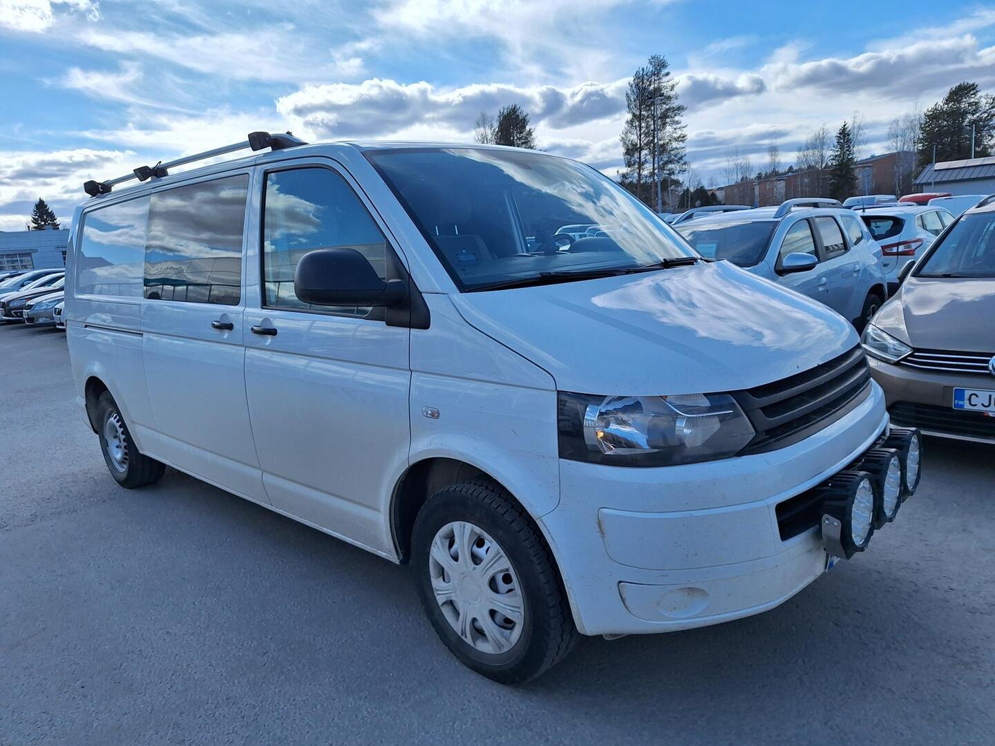VOLKSWAGEN Transporter 2014
