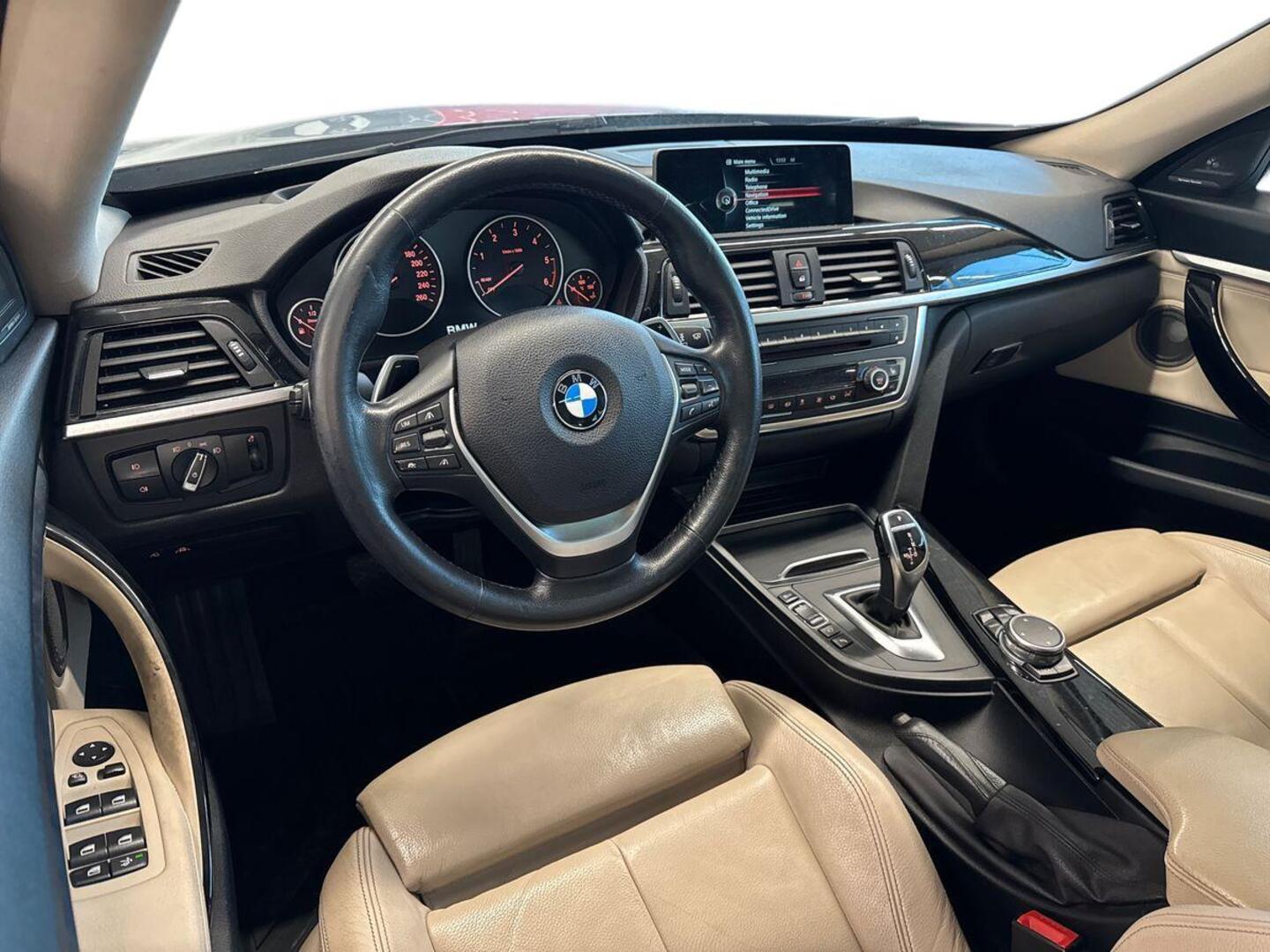 BMW 330 Gran Turismo 2015