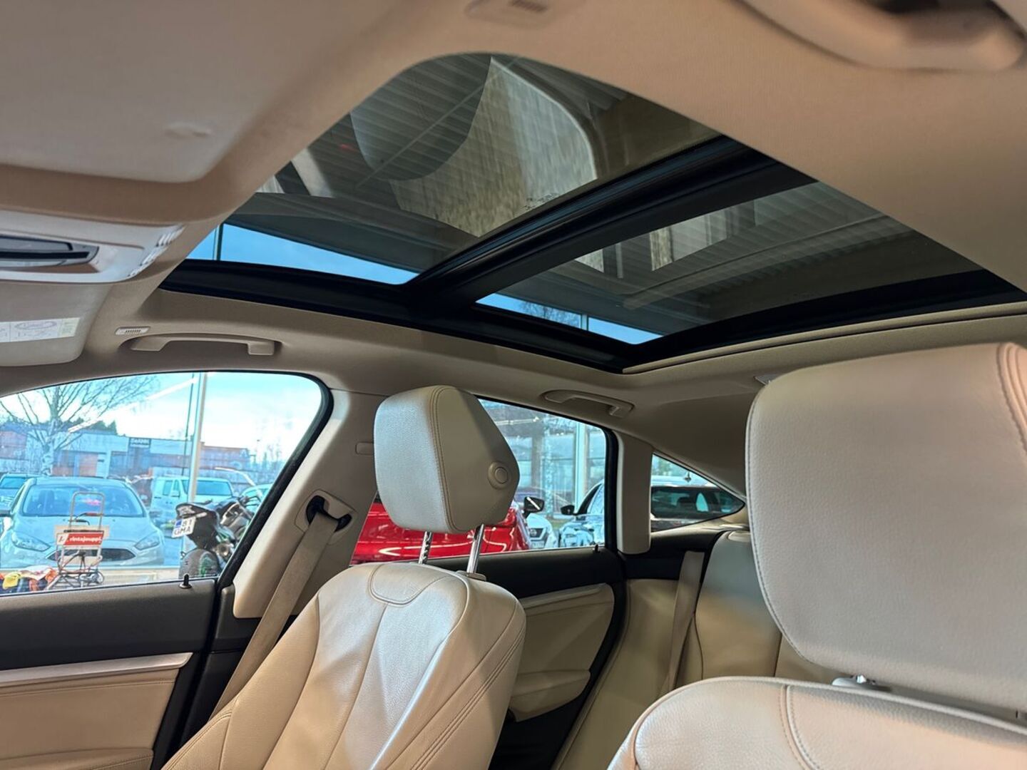 BMW 330 Gran Turismo 2015