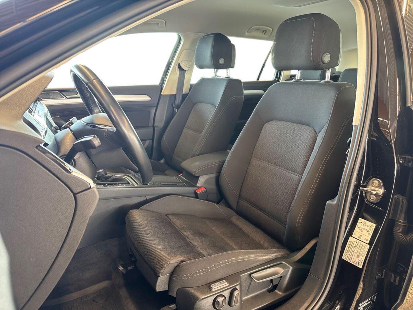 VOLKSWAGEN Passat 2018