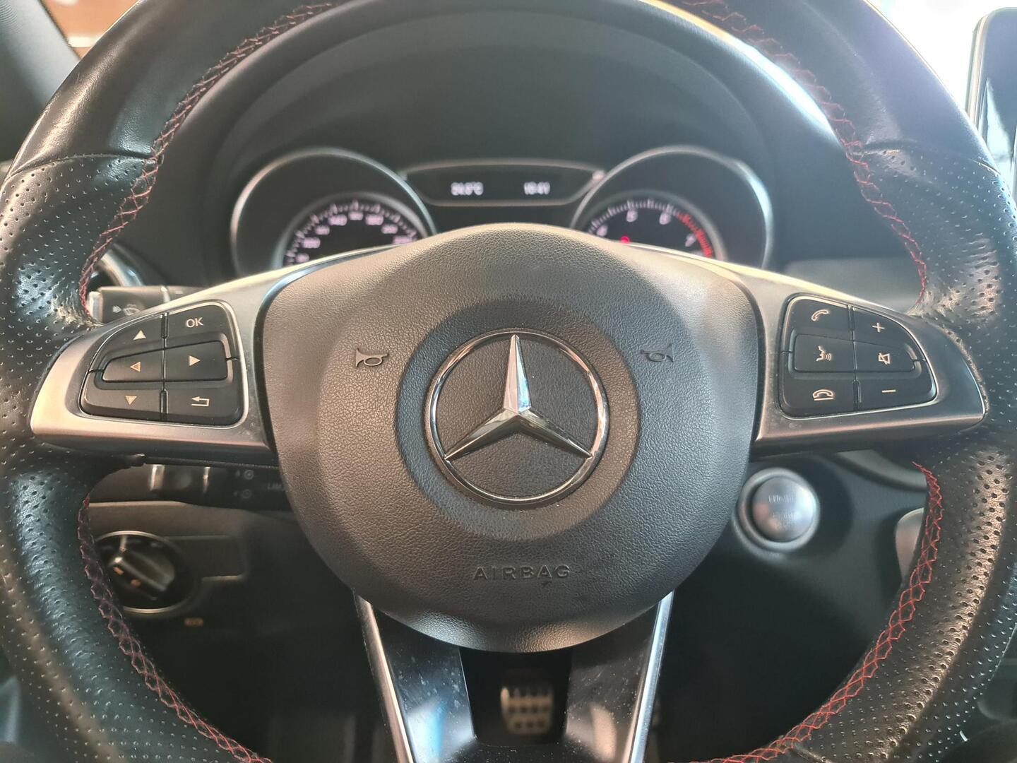 MERCEDES-BENZ GLA 17