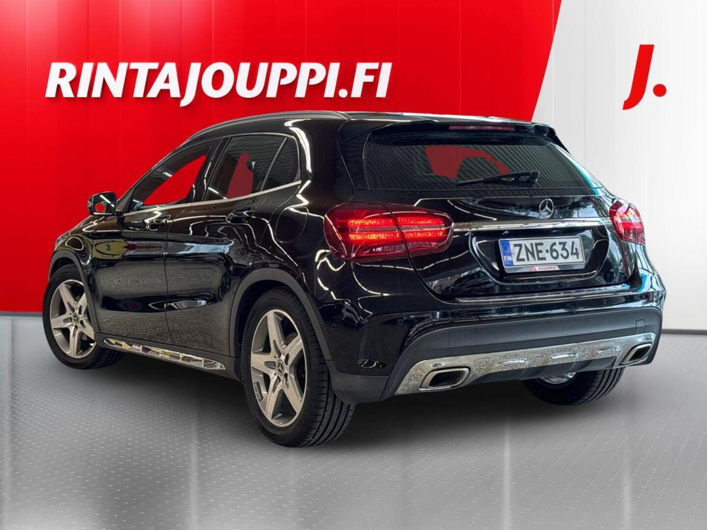 MERCEDES-BENZ GLA 2