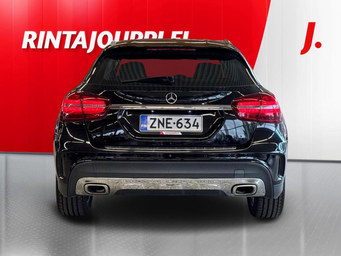 MERCEDES-BENZ GLA 5