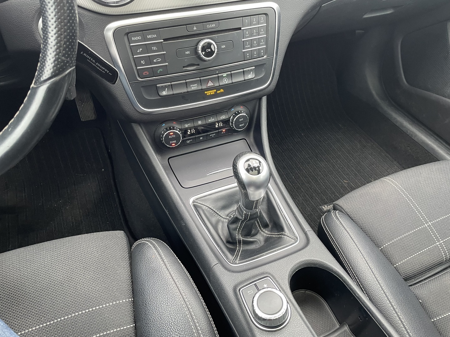 MERCEDES-BENZ CLA 2016