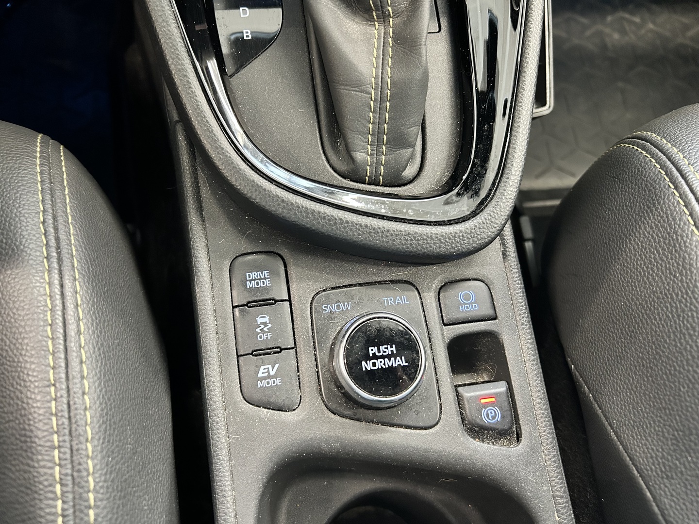 TOYOTA Yaris Cross 2022