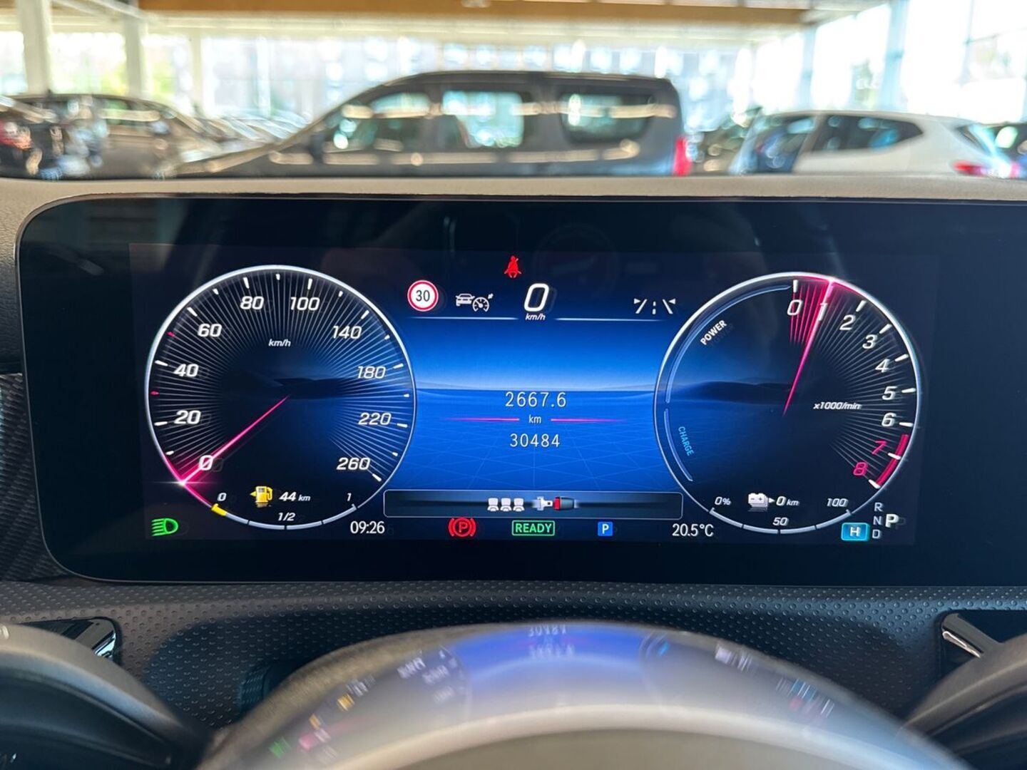 MERCEDES-BENZ A 2024