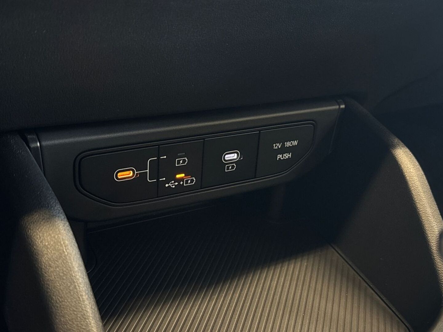 KIA K4 17