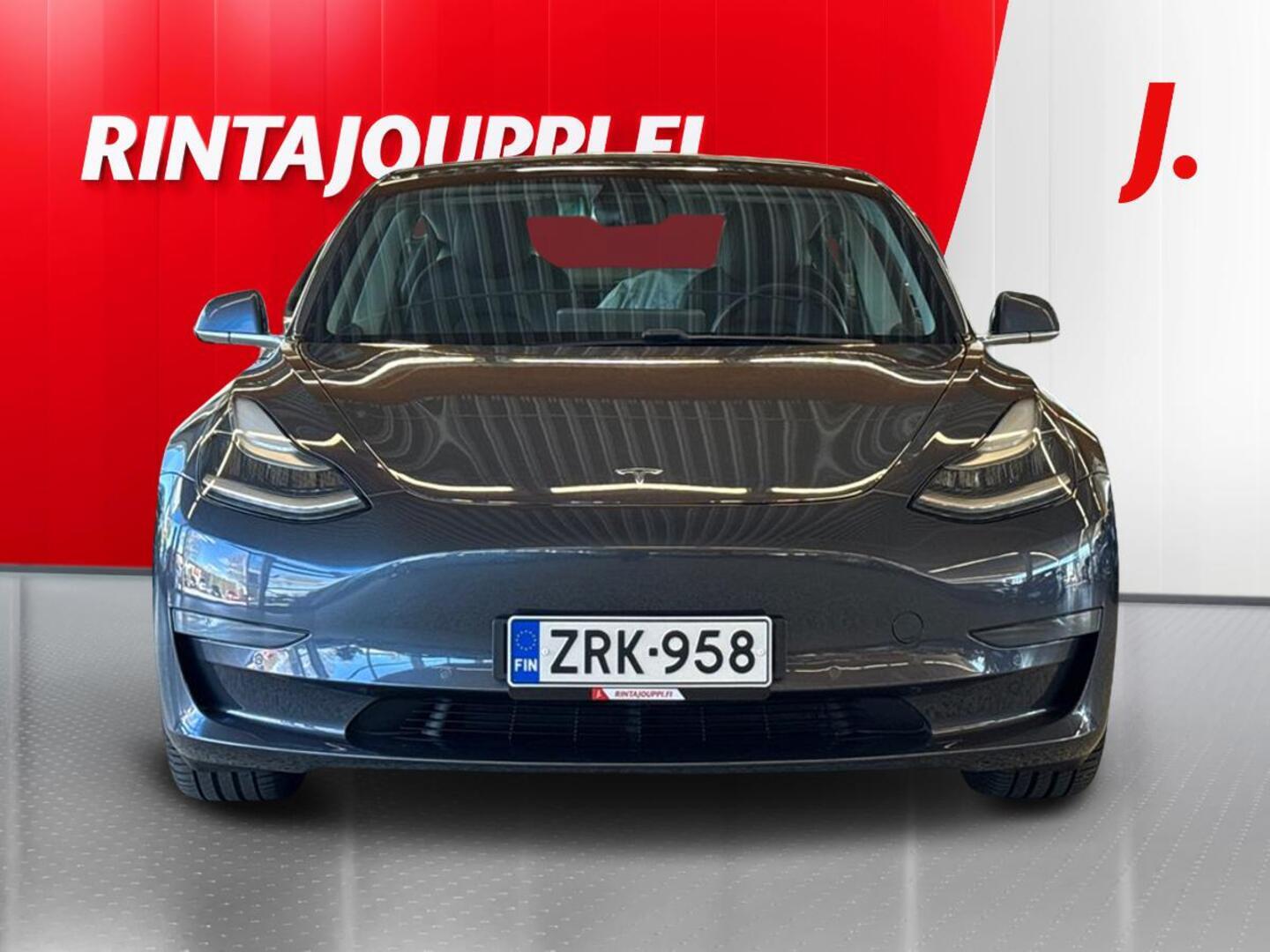TESLA Model 3 2020