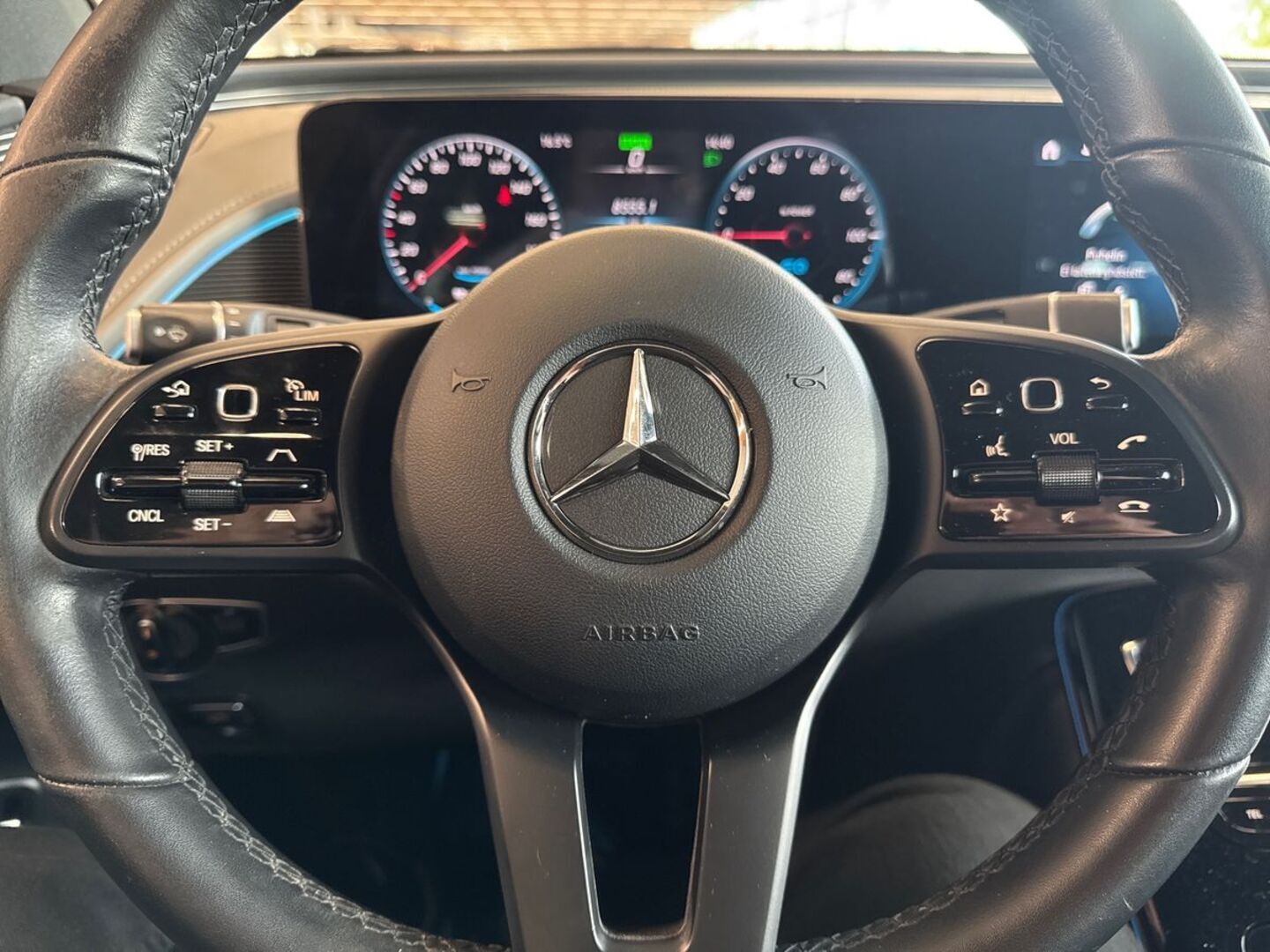 MERCEDES-BENZ EQC 2022