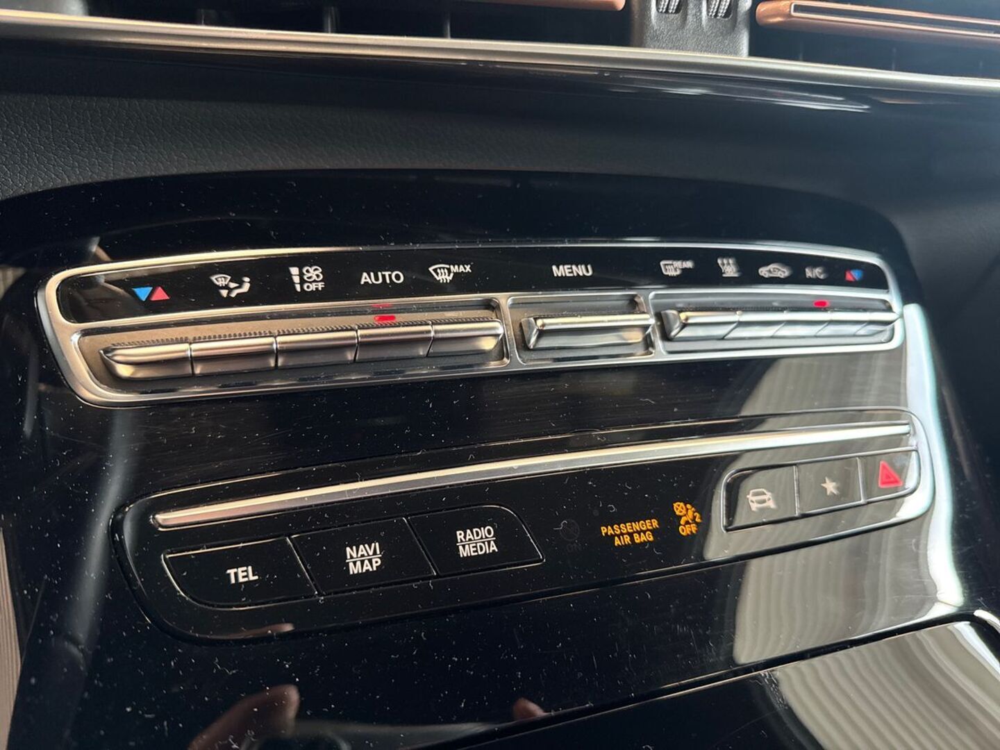 MERCEDES-BENZ EQC 2022