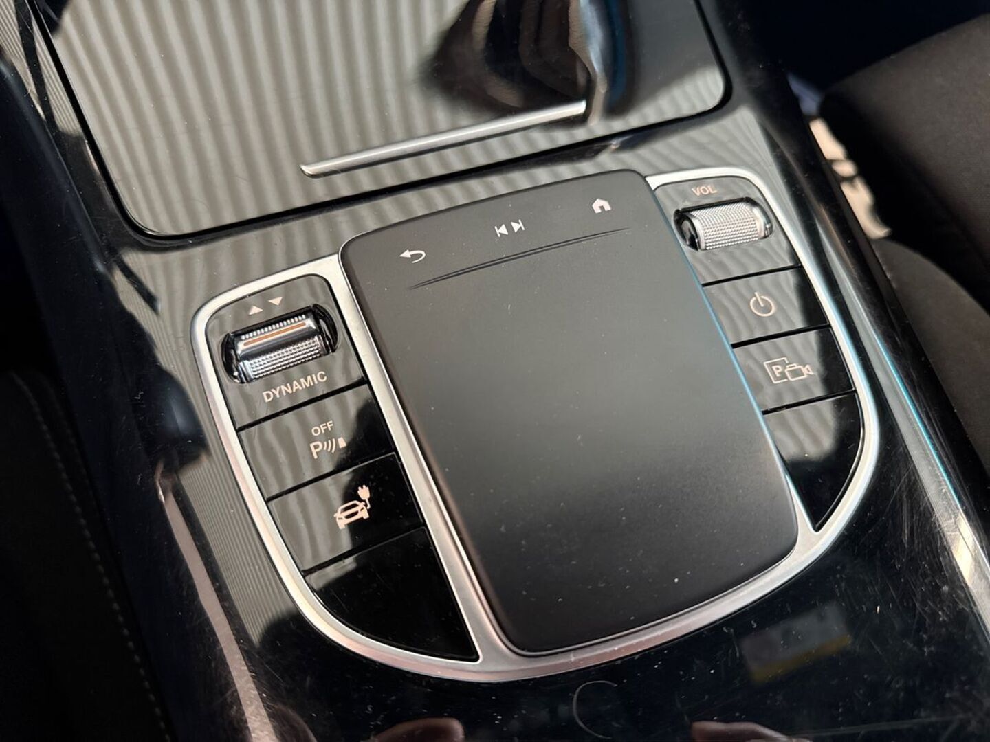 MERCEDES-BENZ EQC 2022