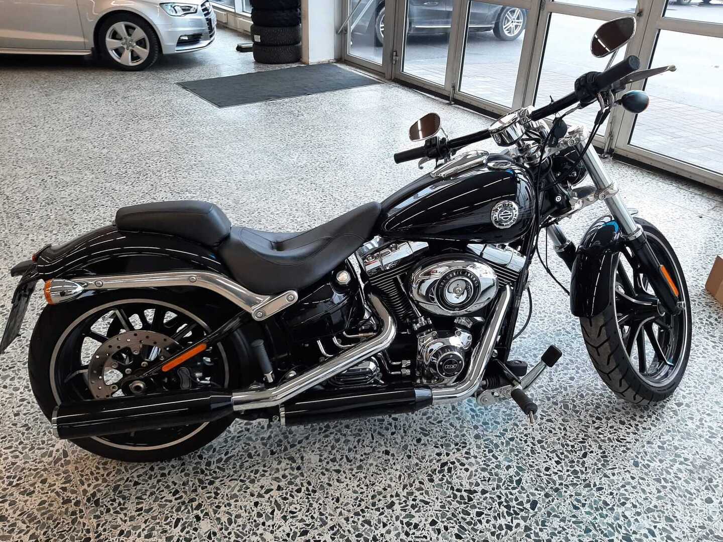 HARLEY-DAVIDSON SOFTAIL 2013