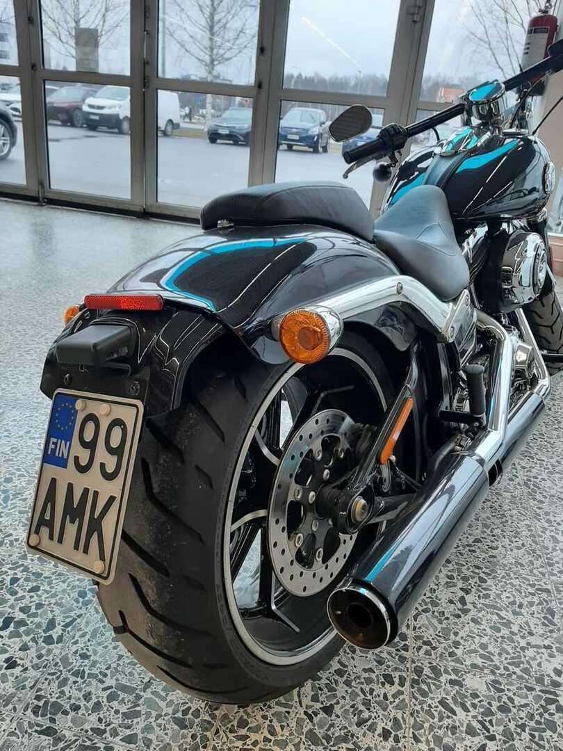 HARLEY-DAVIDSON SOFTAIL 2013