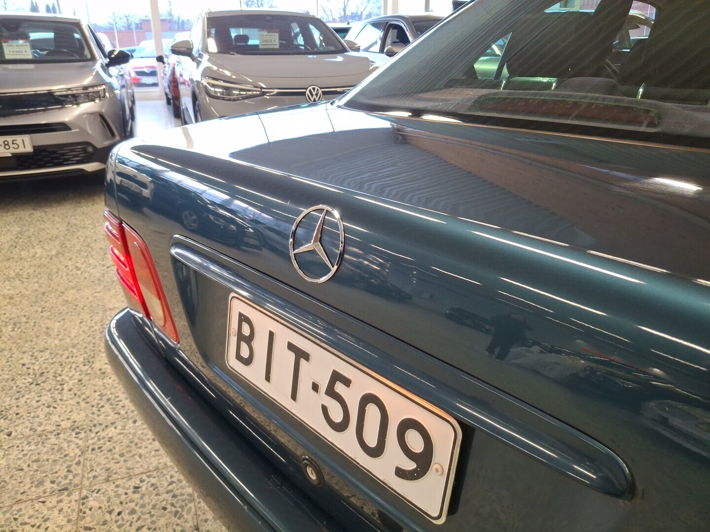 MERCEDES-BENZ E 1999