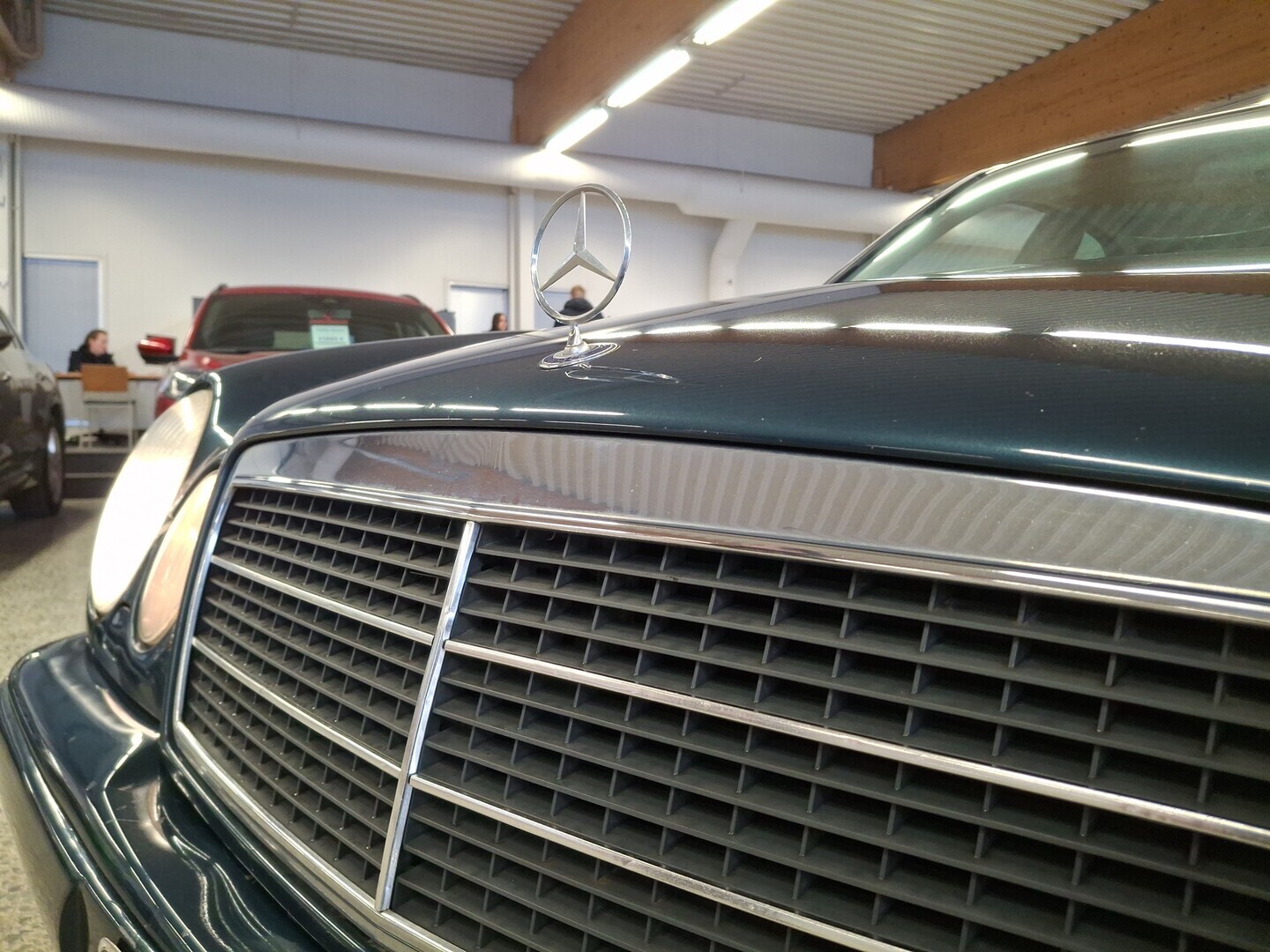 MERCEDES-BENZ E 1999