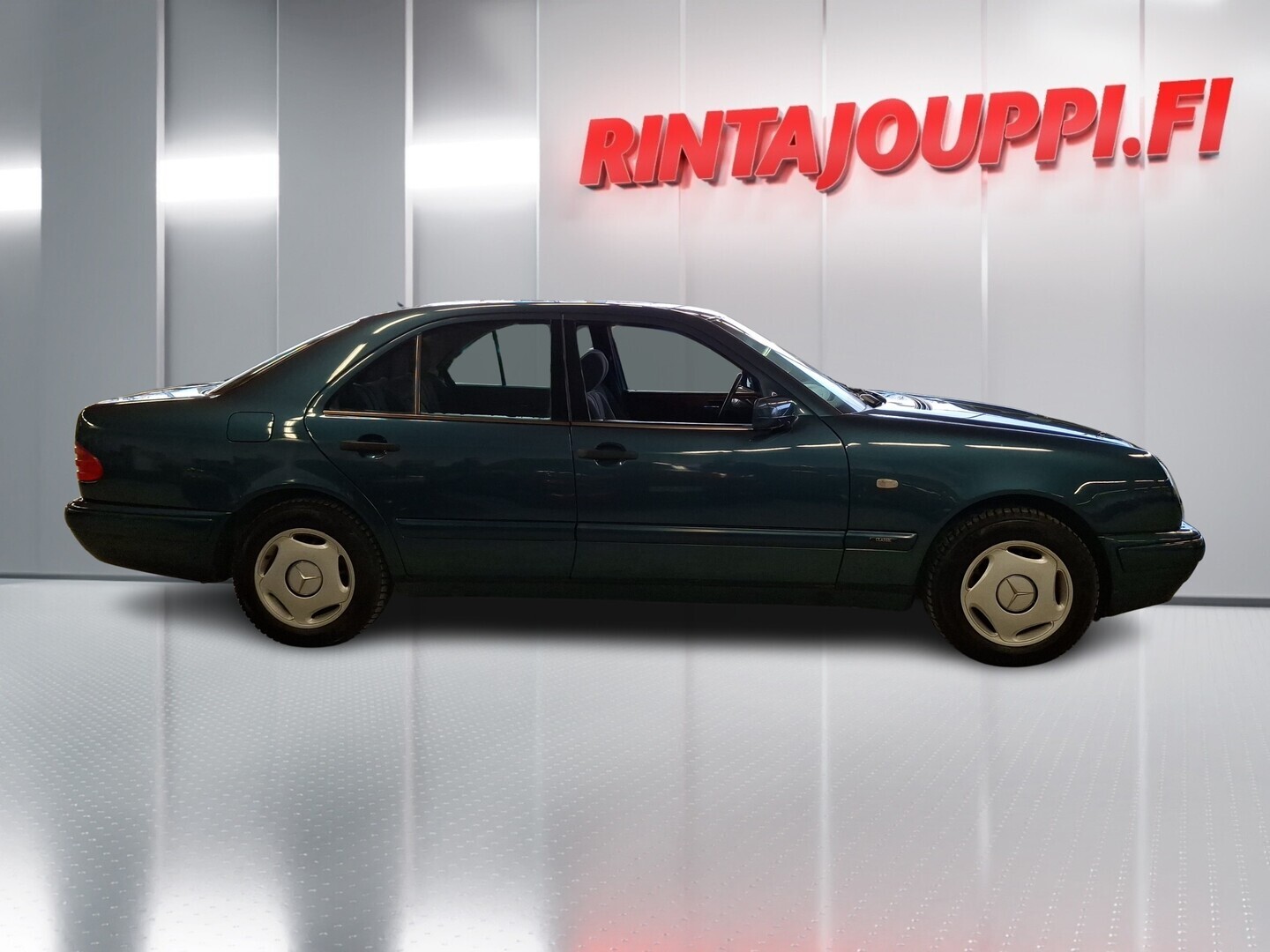 MERCEDES-BENZ E 1999