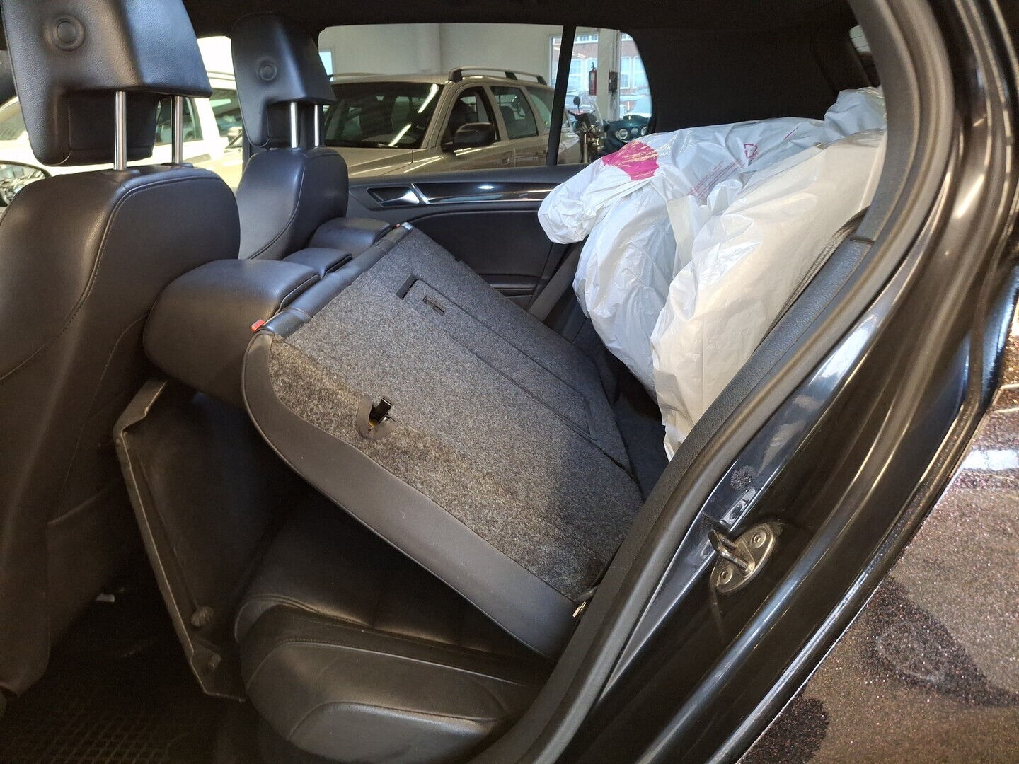 VOLKSWAGEN Golf 2010