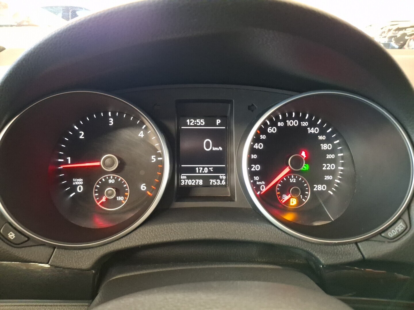 VOLKSWAGEN Golf 2010