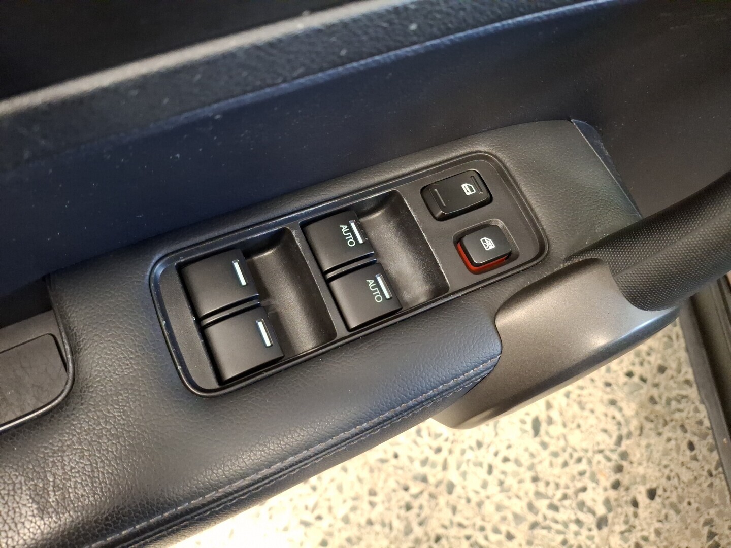 HONDA CR-V 2010