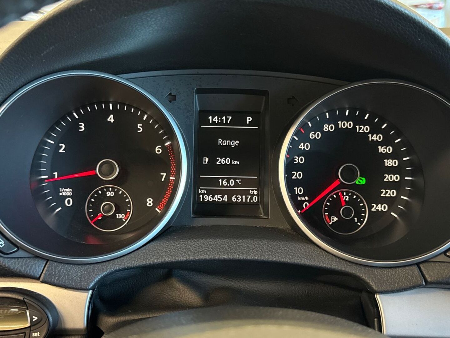 VOLKSWAGEN Golf 2012