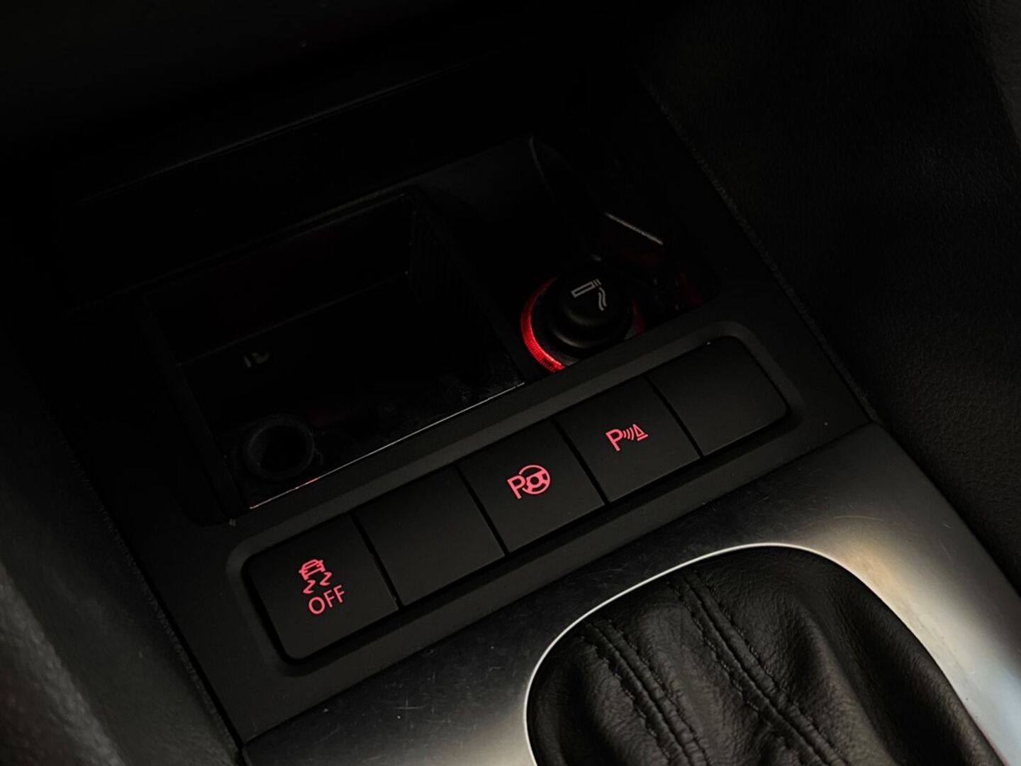 VOLKSWAGEN Golf 2012