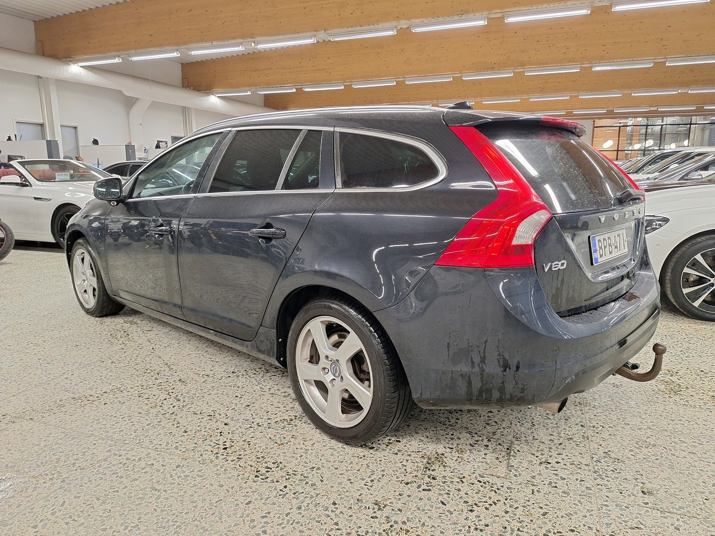 VOLVO V60 2011