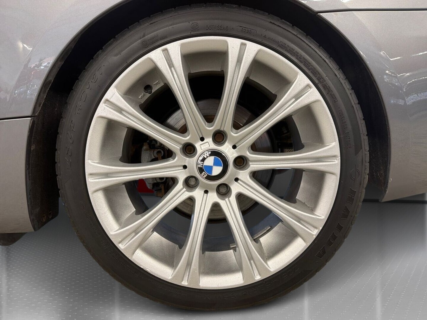 BMW 320 2009
