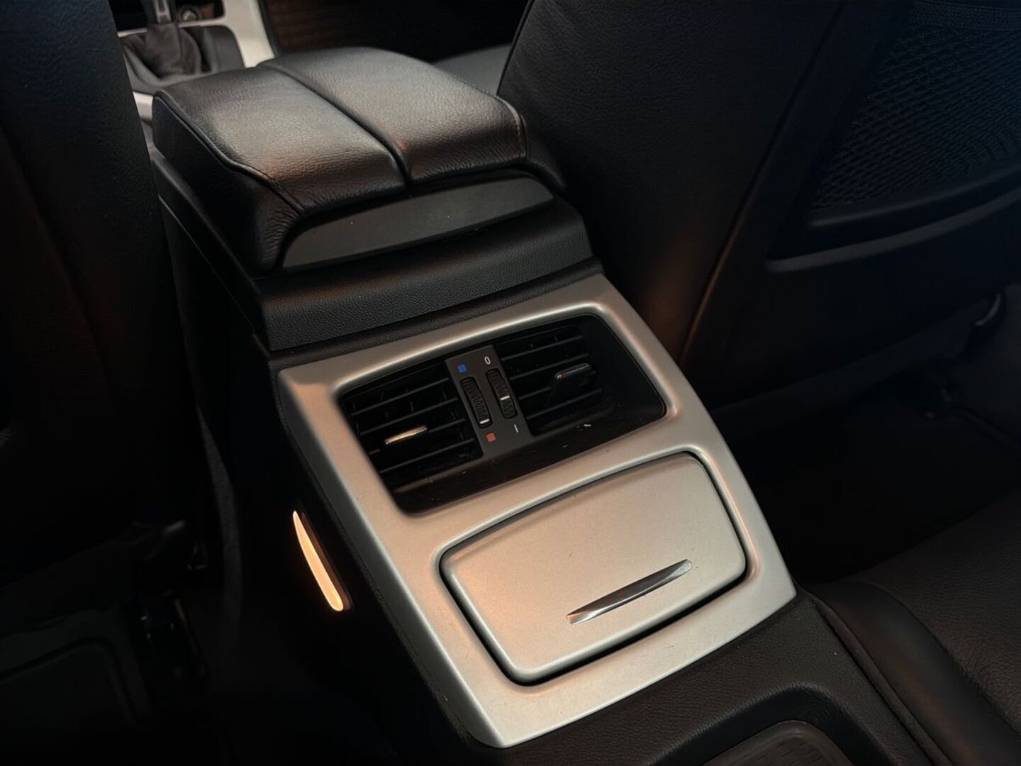 BMW 320 2009