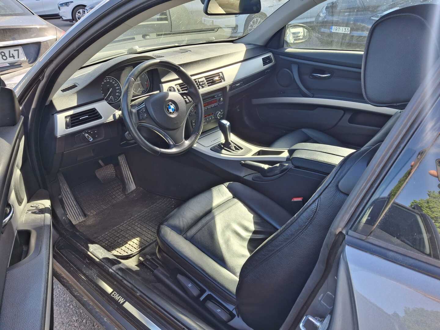 BMW 320 2009