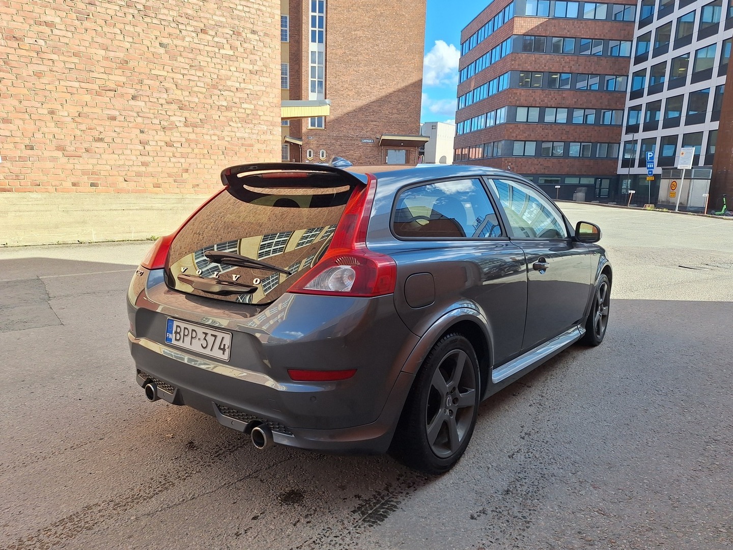 VOLVO C30 2012
