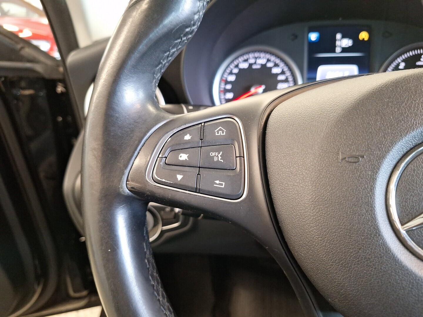 MERCEDES-BENZ C 2015