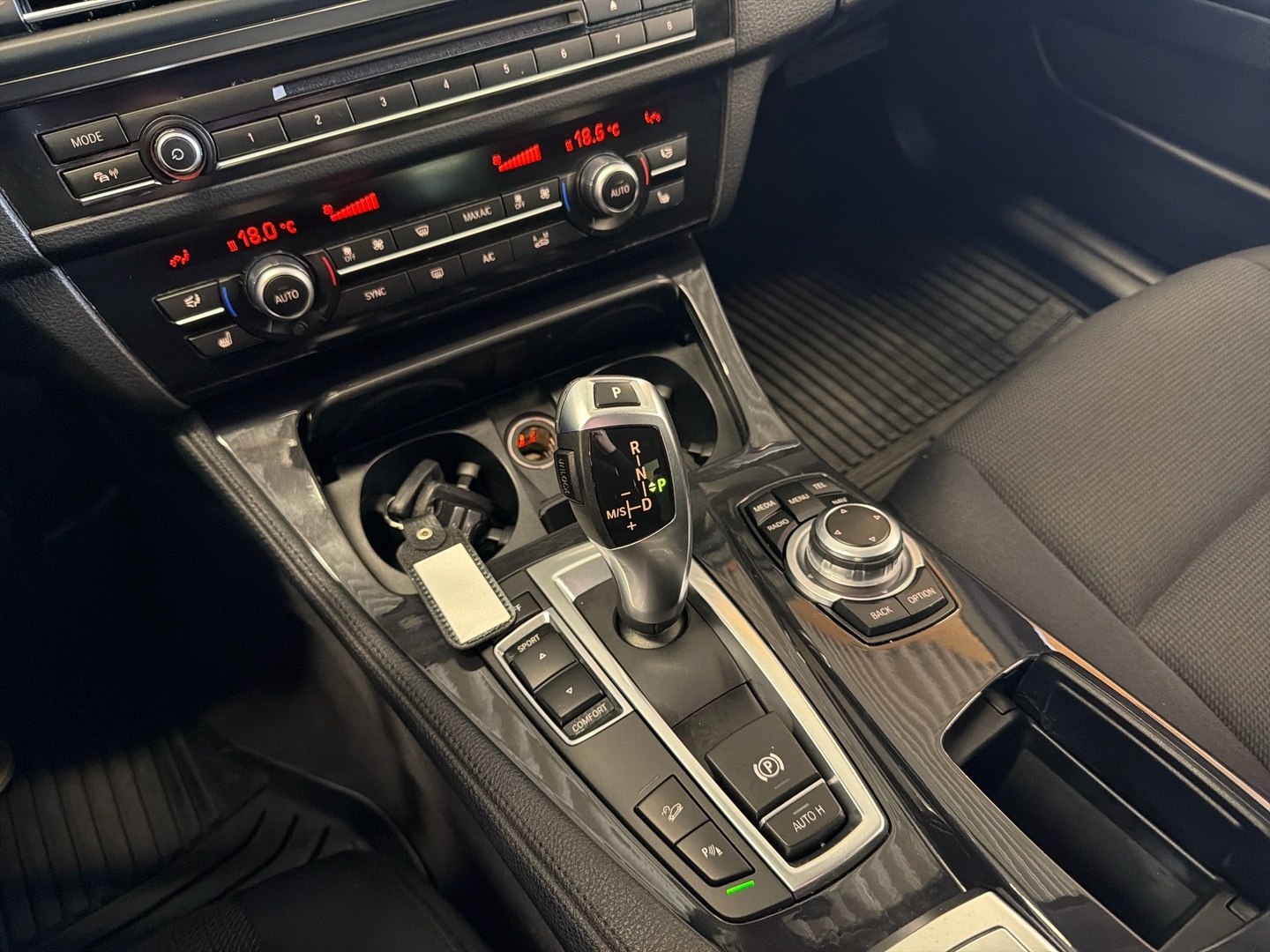 BMW 520 2015