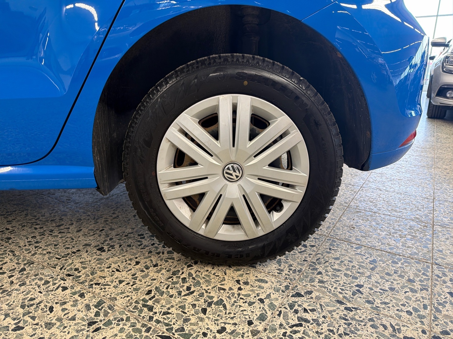 VOLKSWAGEN Polo 2016