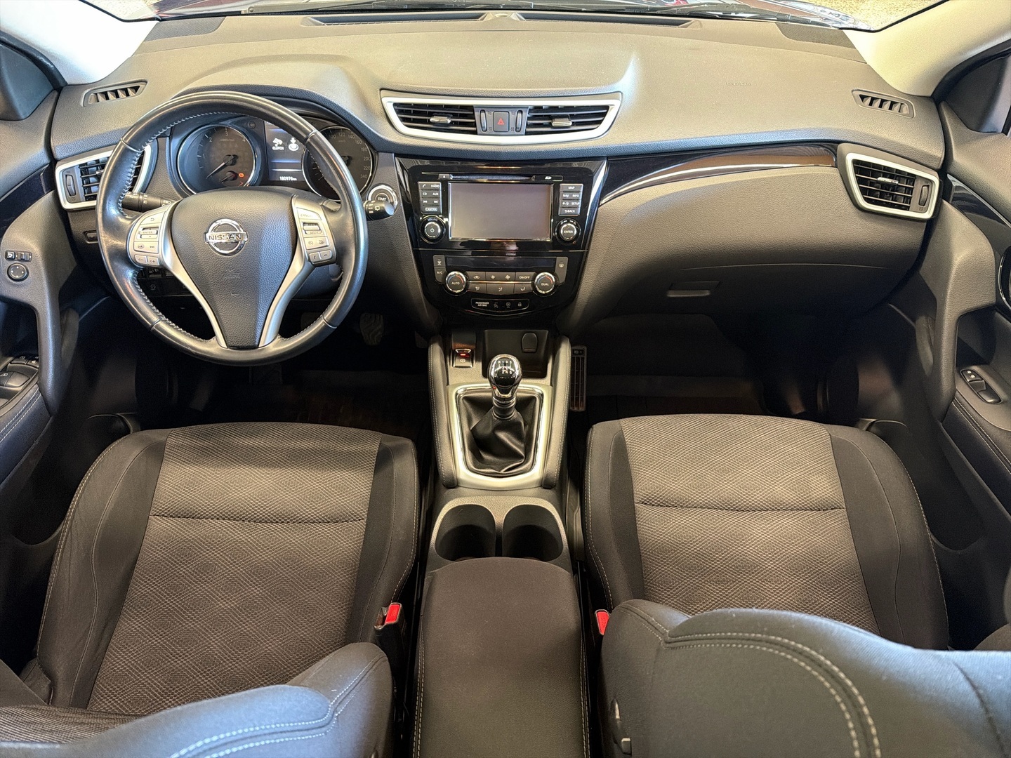 NISSAN Qashqai 2016