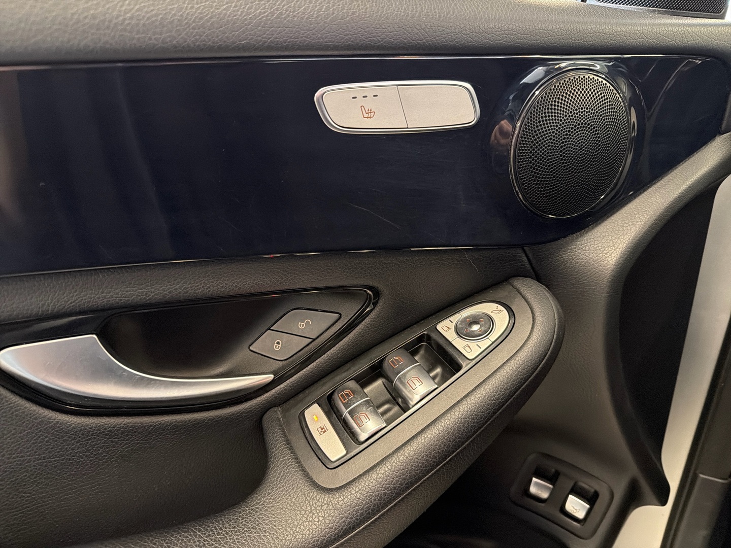 MERCEDES-BENZ GLC 2017