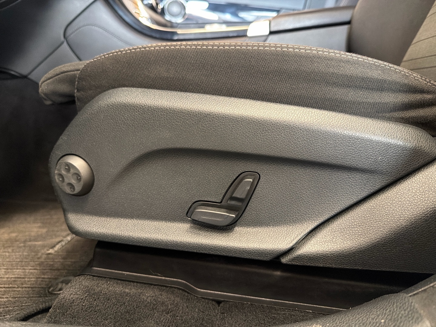 MERCEDES-BENZ GLC 2017