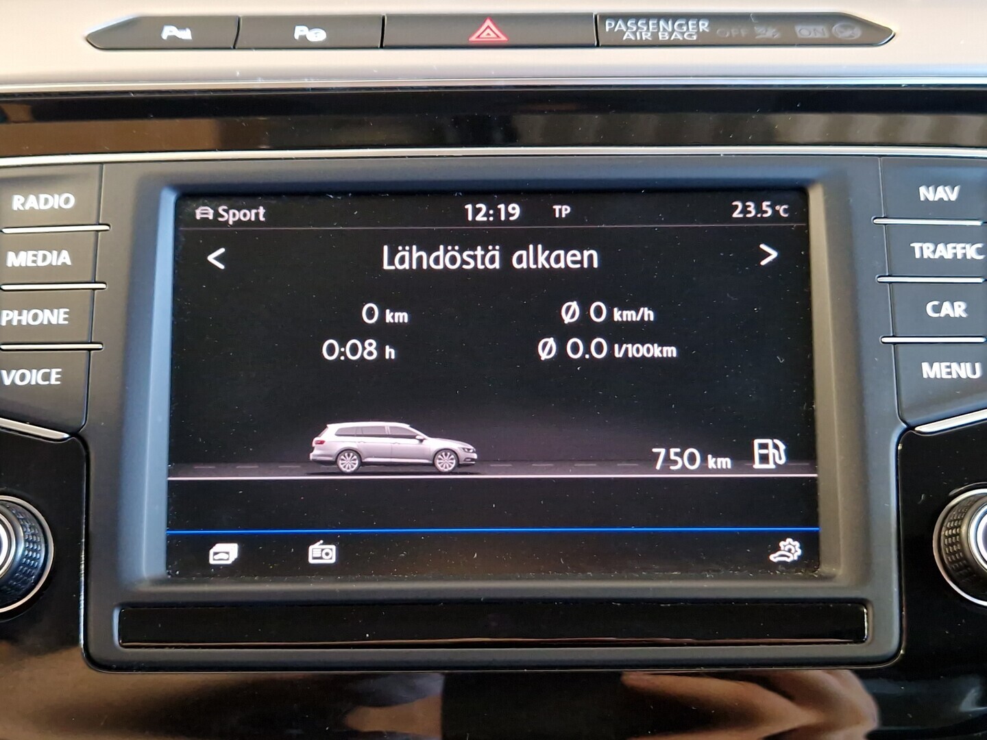 VOLKSWAGEN Passat 2018