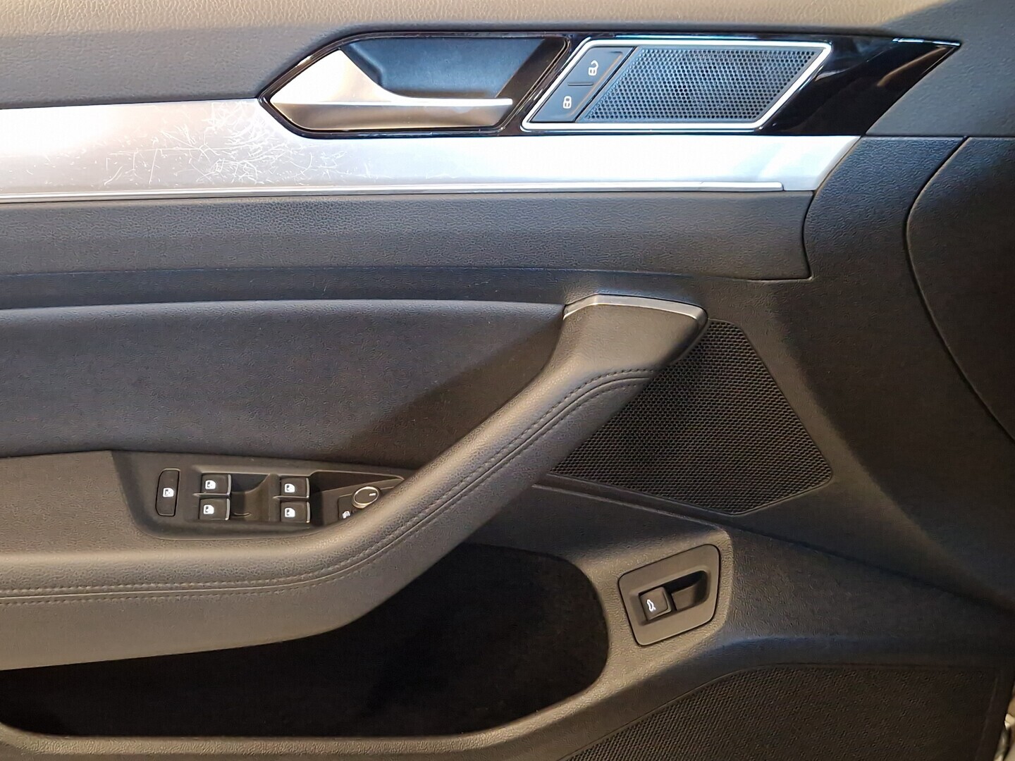 VOLKSWAGEN Passat 2018