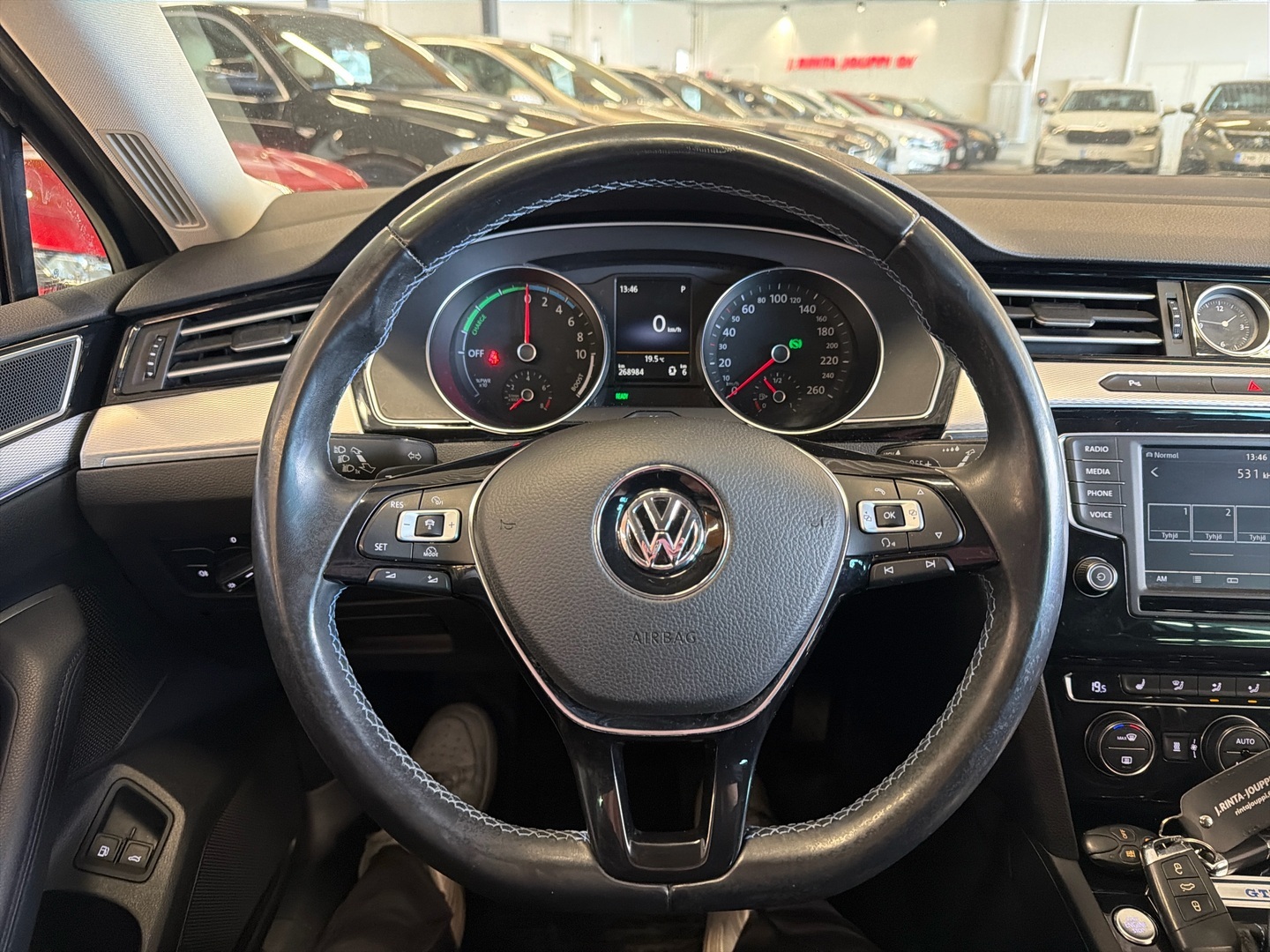 VOLKSWAGEN Passat 2016