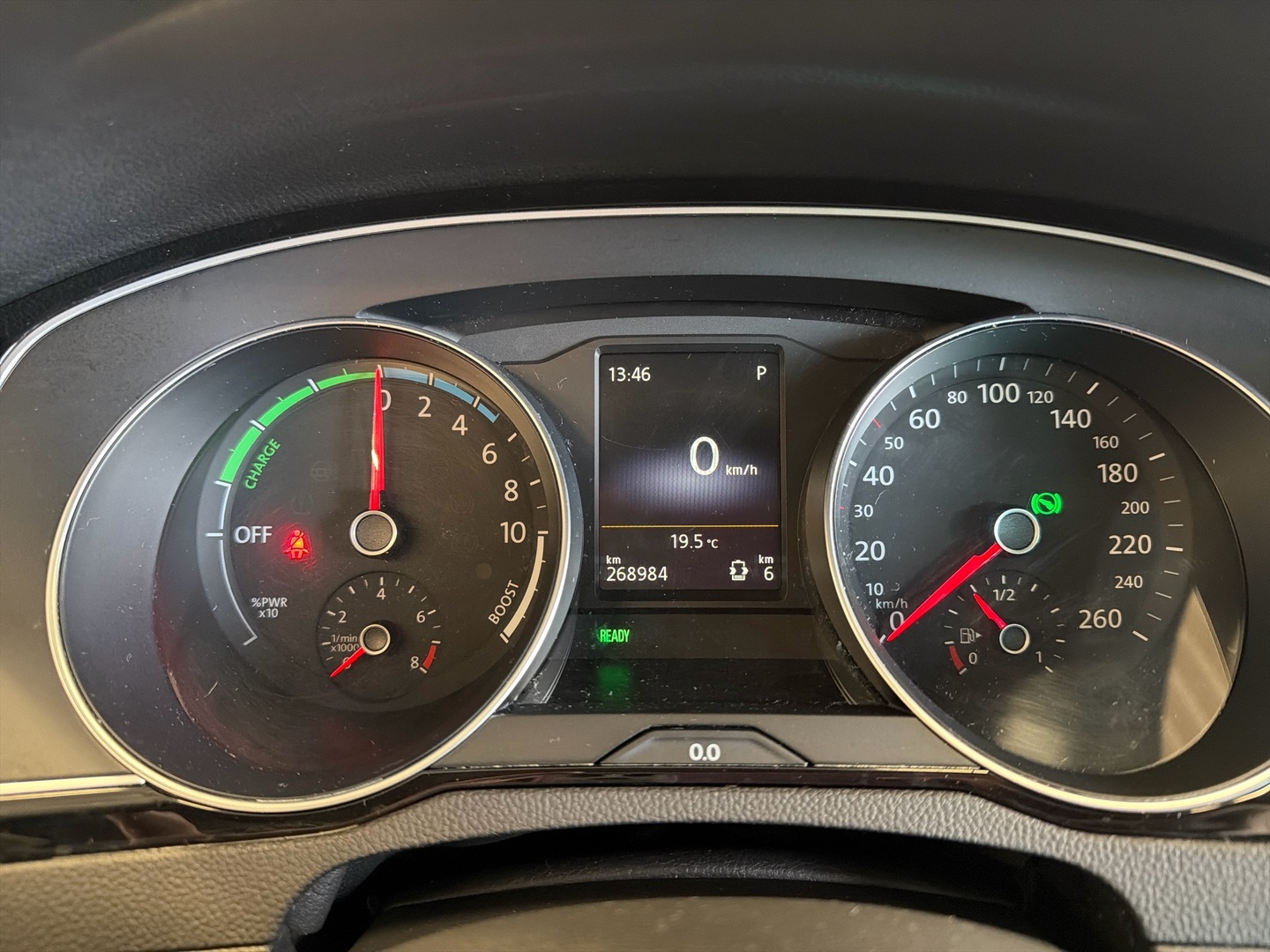 VOLKSWAGEN Passat 2016