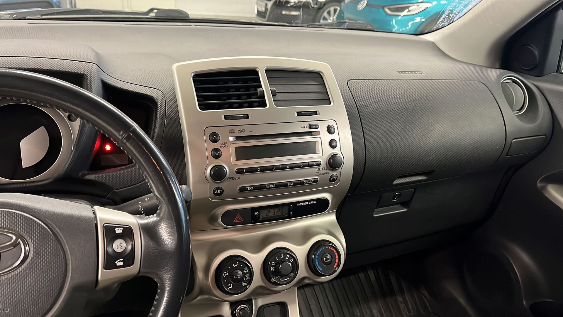 TOYOTA Urban Cruiser 2009