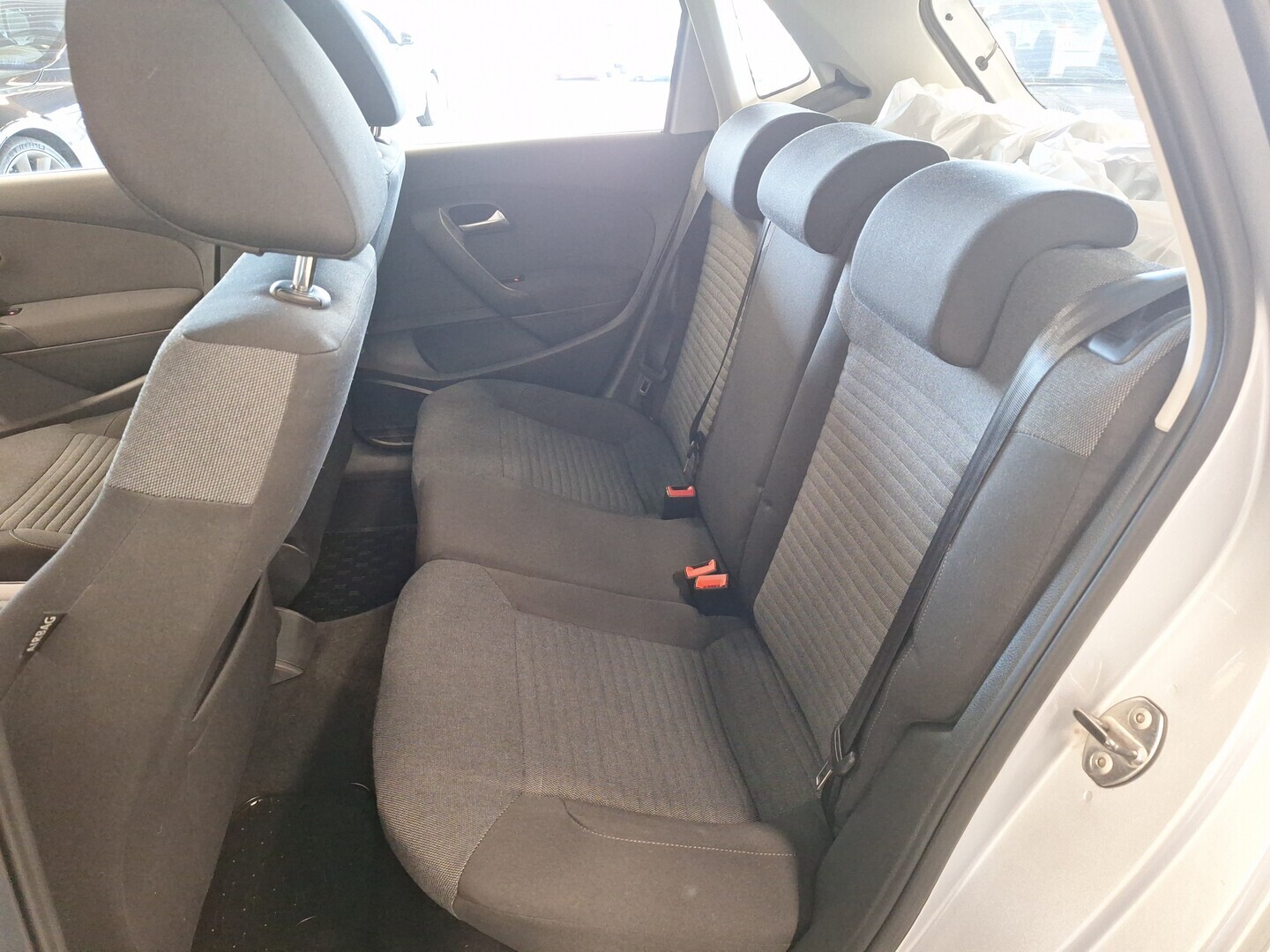 VOLKSWAGEN Polo 2011