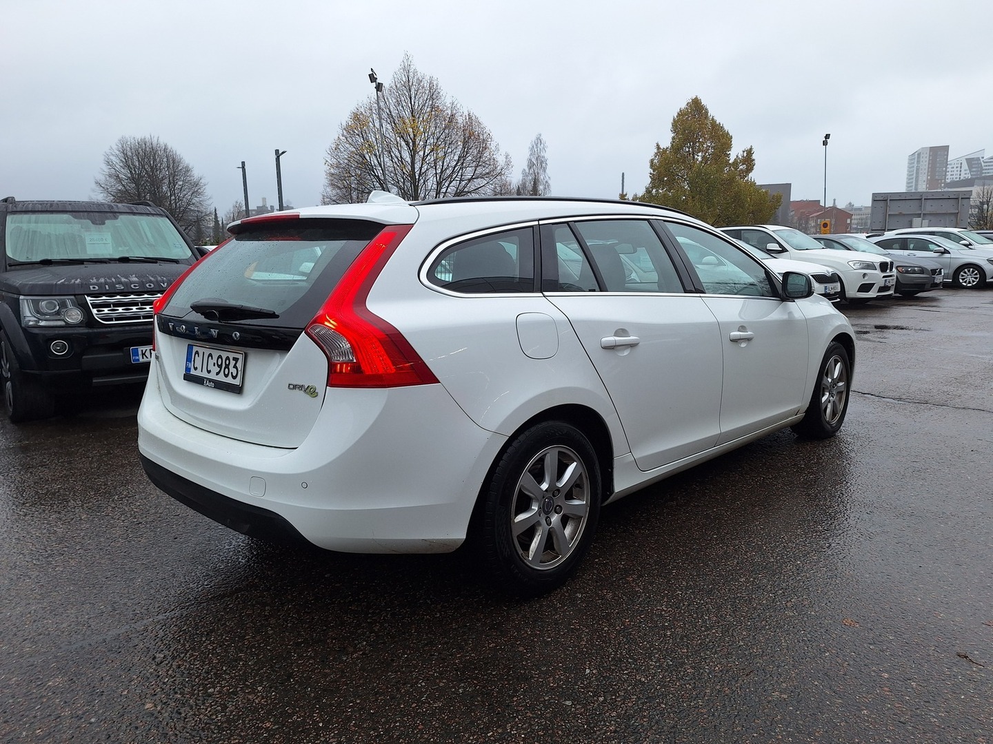 VOLVO V60 2011