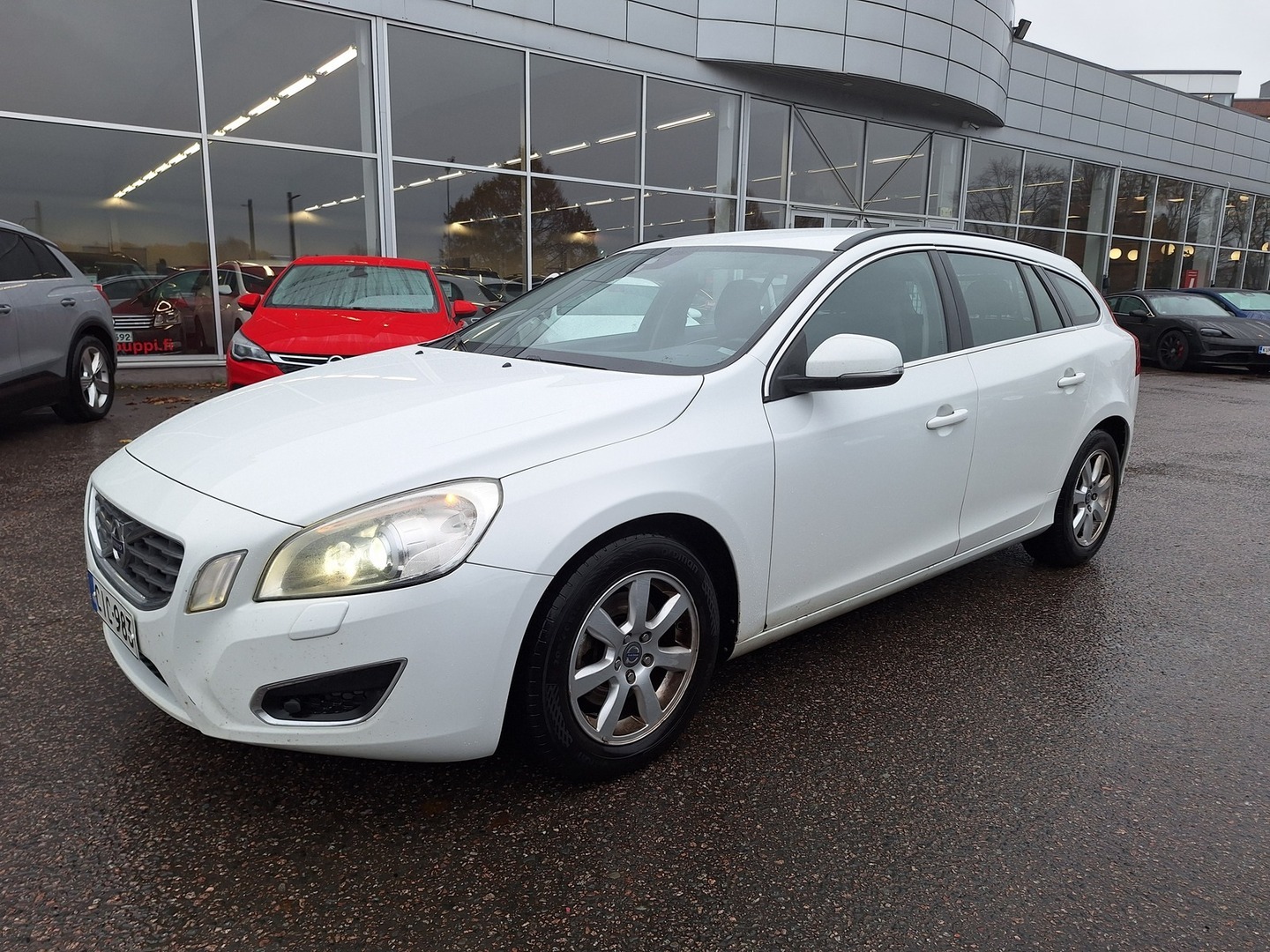 VOLVO V60 2011