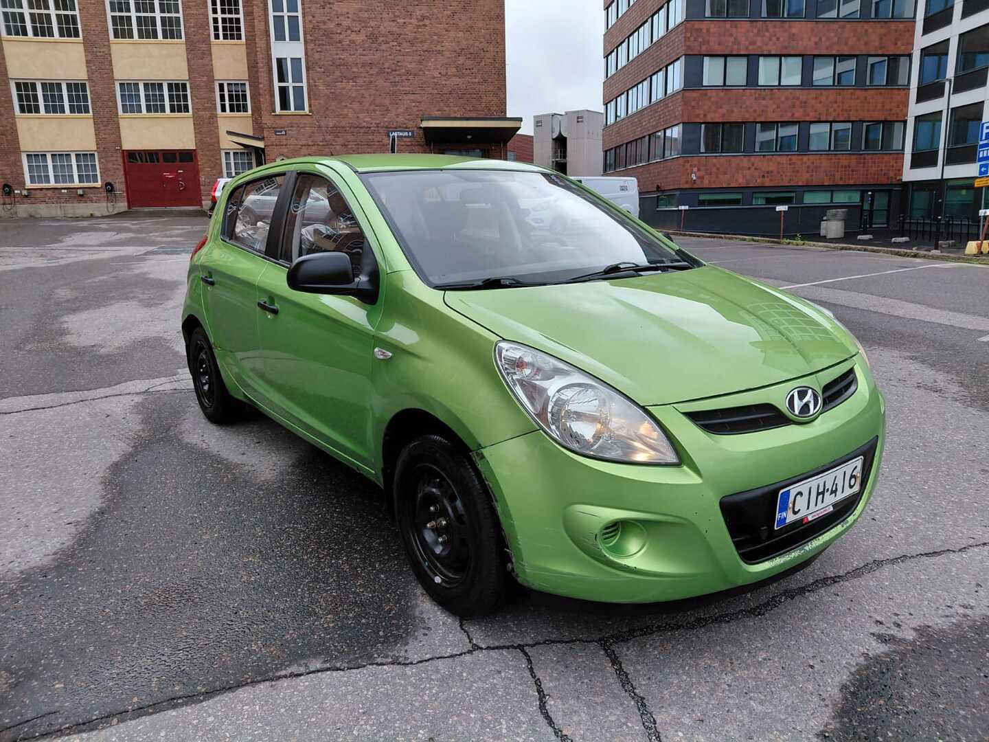 HYUNDAI i20 2012