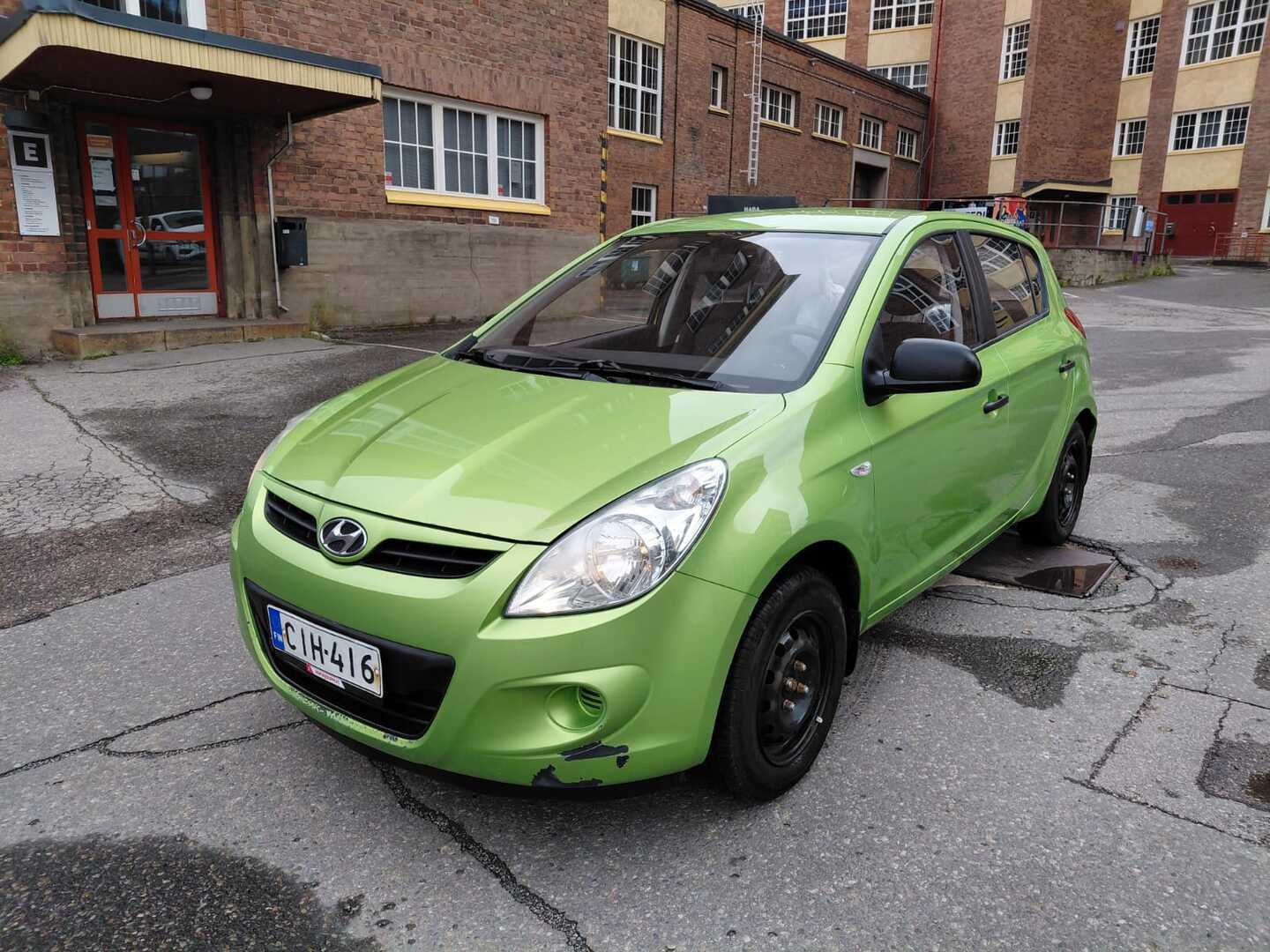 HYUNDAI i20 2012